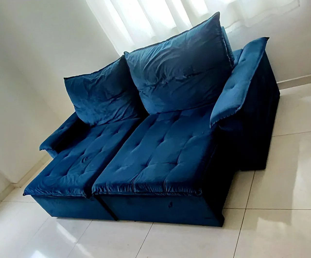 Sofá retrátil e reclinável - 4 lugares