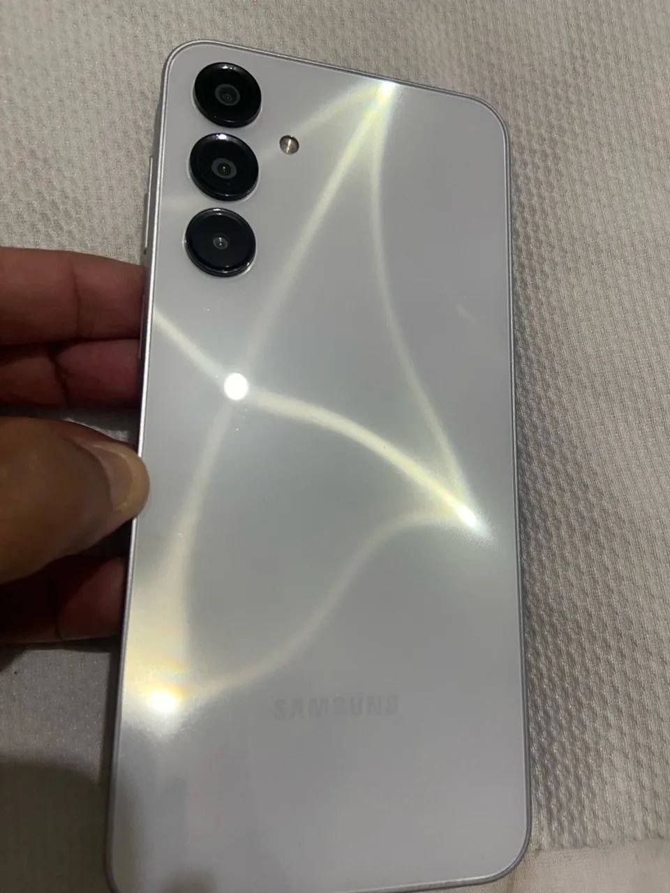 Vendo celular Samsung A16 - Foto 4