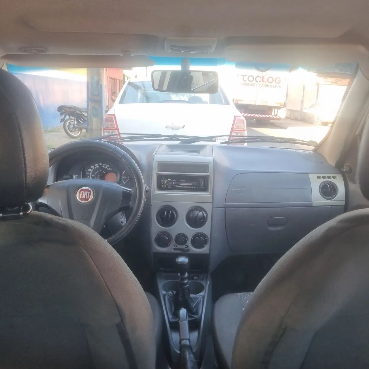 Fiat Palio 1.0/ Trofeo 1.0 Fire/ Fire Flex 4P 2015 - Foto 2