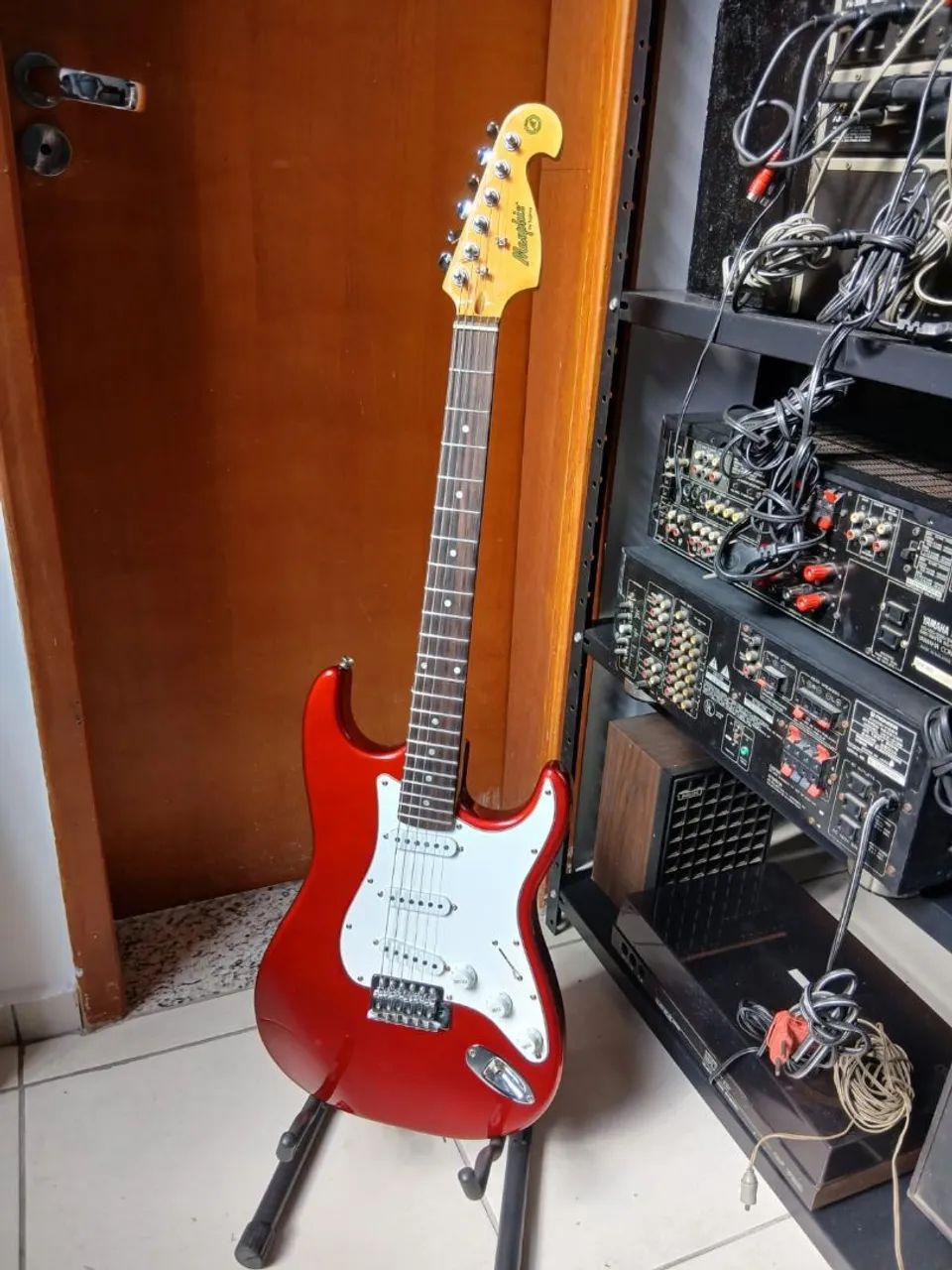 Guitarra Menphis Tagima