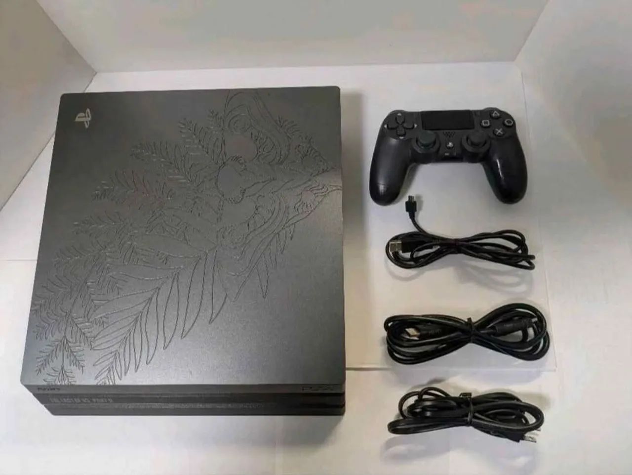 SONY PS4 PRO EDIÇÃO LIMITADA THE LAST OF US - Consoles de Vídeo