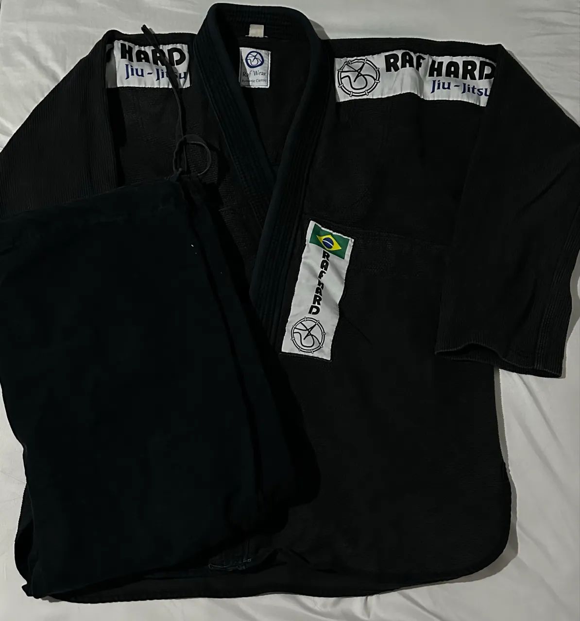 Kimono preto jiu jitsu a4