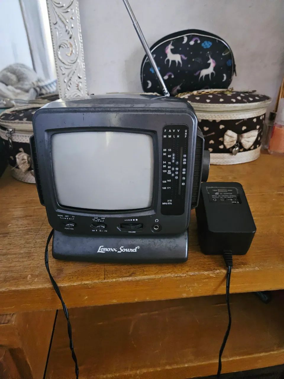 Tv portátil 5" lenox - Foto 5