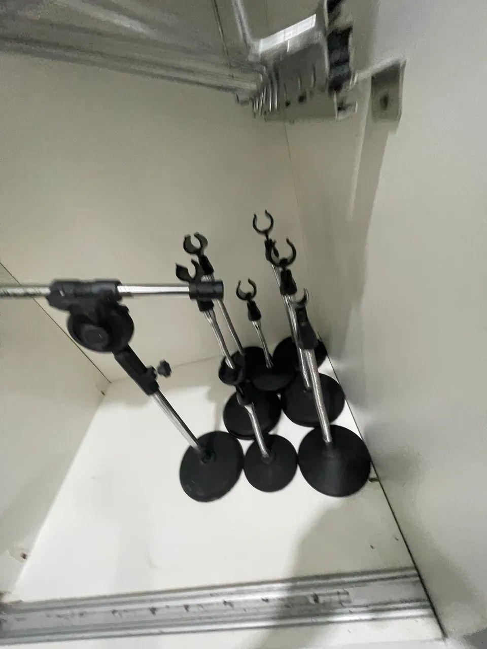 Kit com 9 suportes de mesa para microfone, haste flexível - Foto 3
