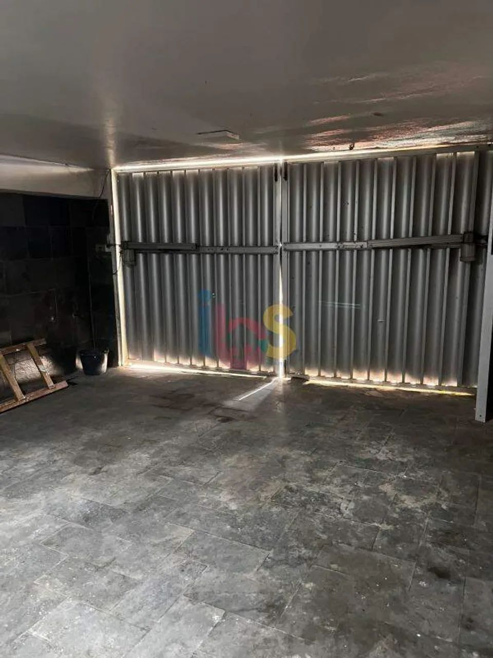 VENDE APARTAMENTO 03 QUARTOS SENDO 2 SUÍTES - PACHECO - Foto 2