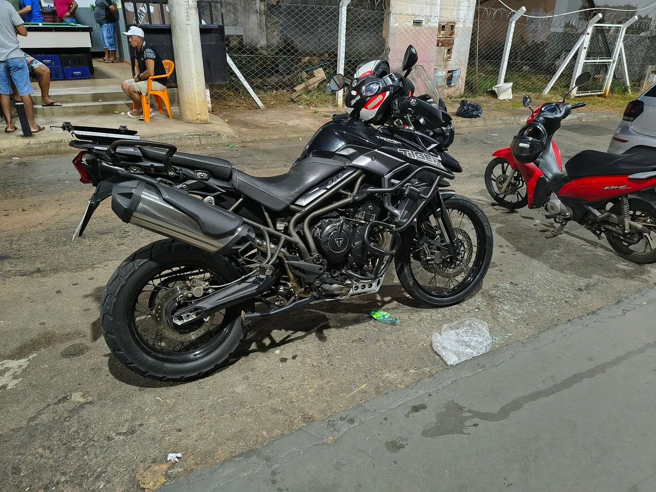 tdfブラック38 Triumph 800 2015 - 1486041866 | OLX