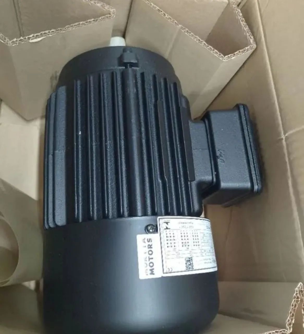 Motor trifásico nova Moritá 3 cv 1700 rpm modelo 90