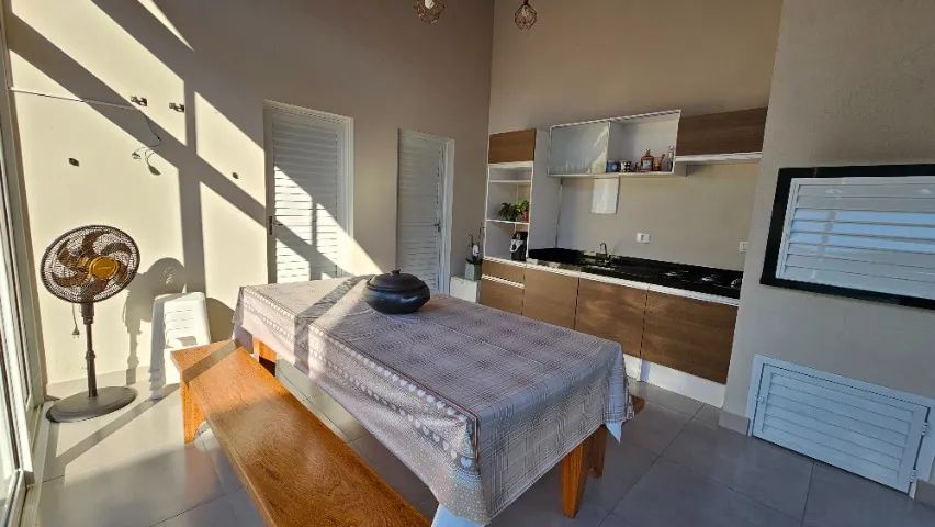Casa com lindo padrão de acabamento em Santo Amaro da Imperatriz - Foto 3