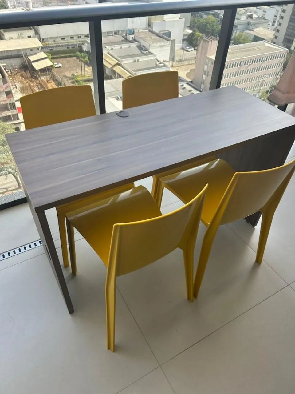 Kit mesa MFD e cadeiras Plasútil  - Foto 3