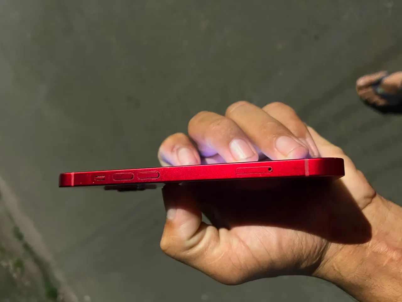 IPHONE 13 RED - Foto 4
