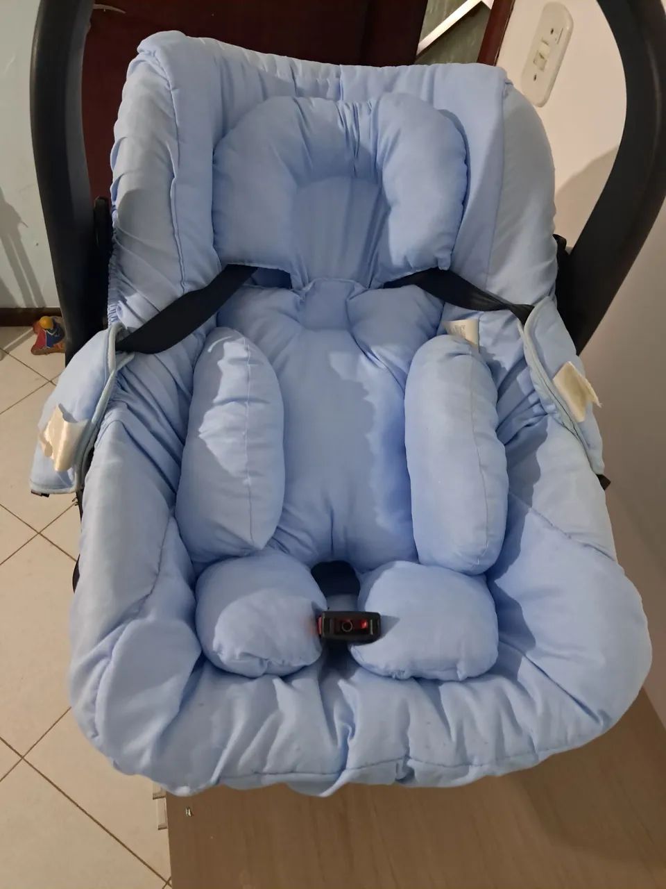 Carrinho de bebê e  bebê conforto - Foto 4