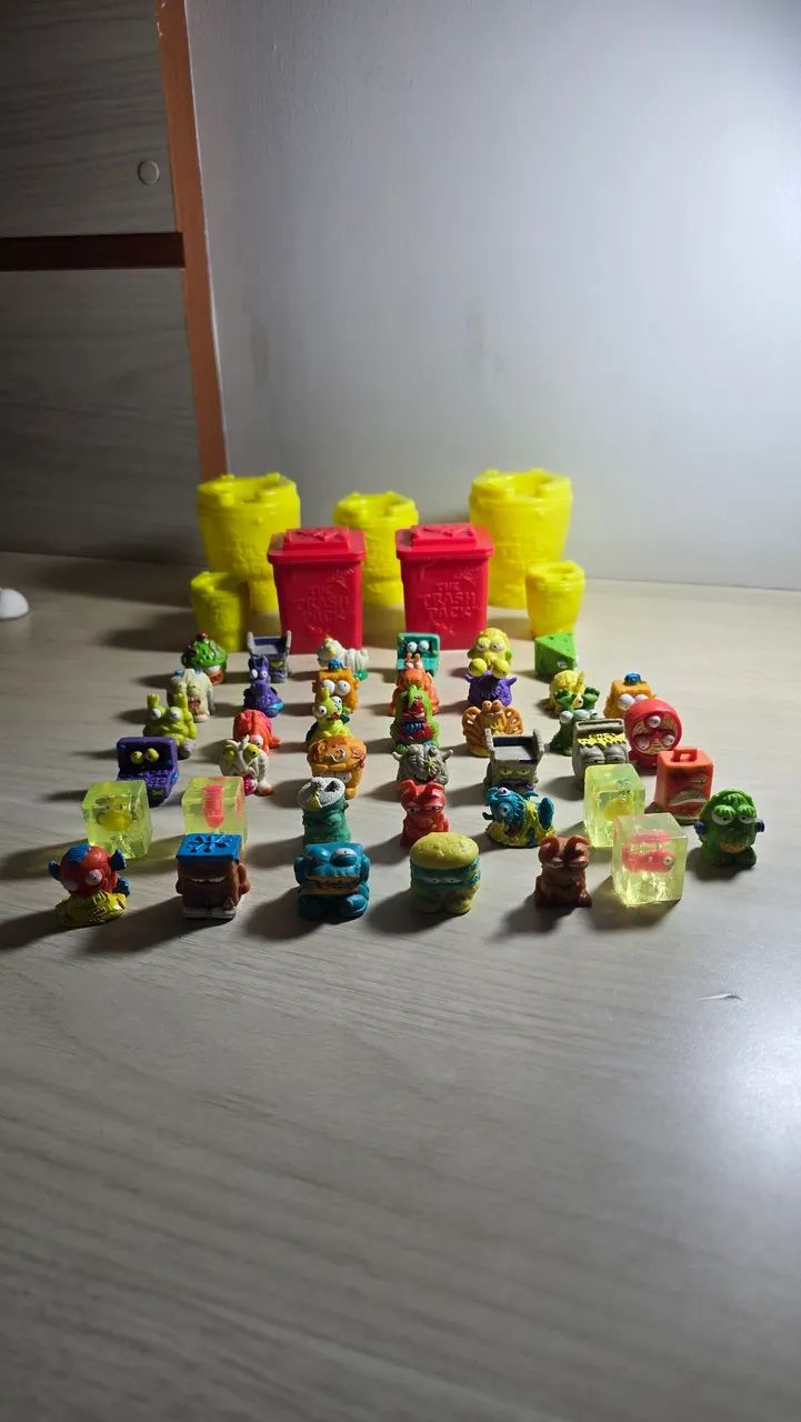 Lote 32 Trash Packs (Praticamente Novos) - Foto 5