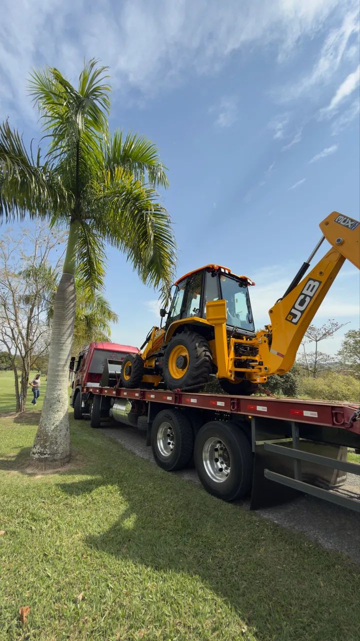 RETROESCAVADEIRA JCB  - Foto 3