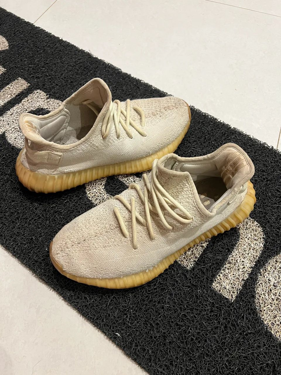 Adidas Yeezy Boost 350 V2 Butter - Calçados Esportivos - Parque