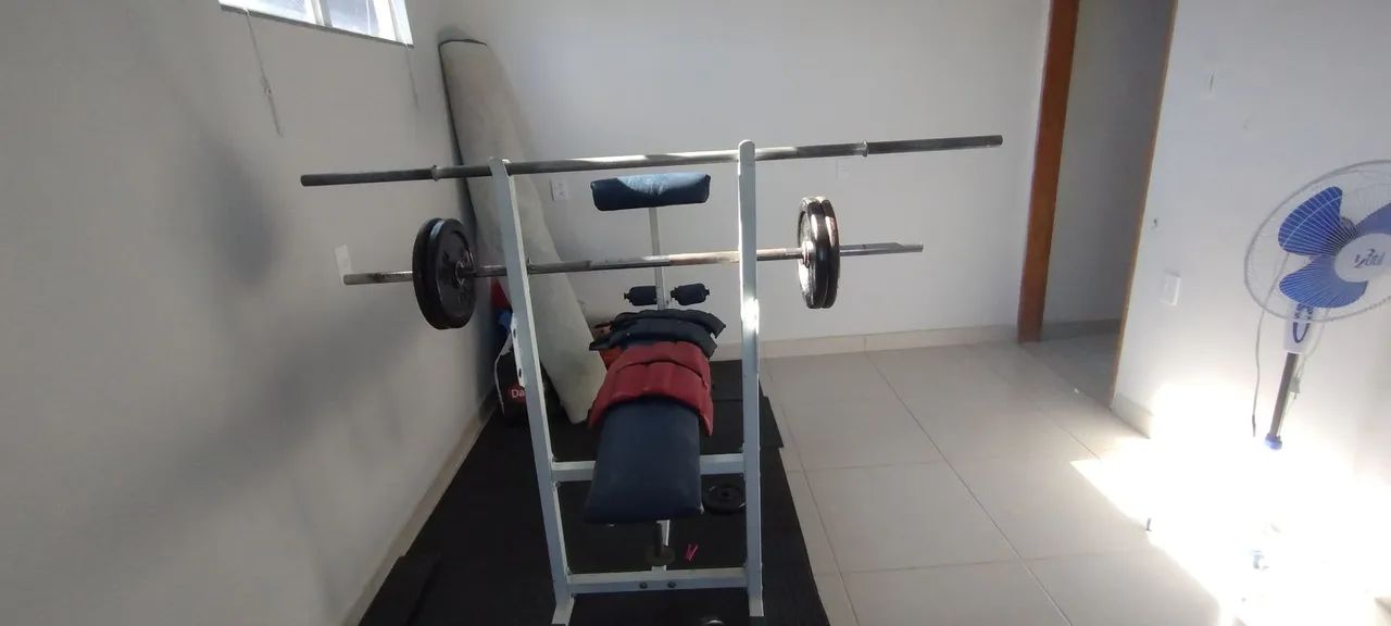 Aparelho de musculação 