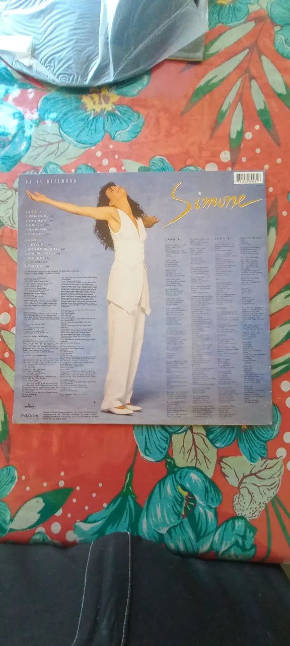 VENDO LP DISCO VINIL SIMONE 25 DE DEZEMBRO  - Foto 2