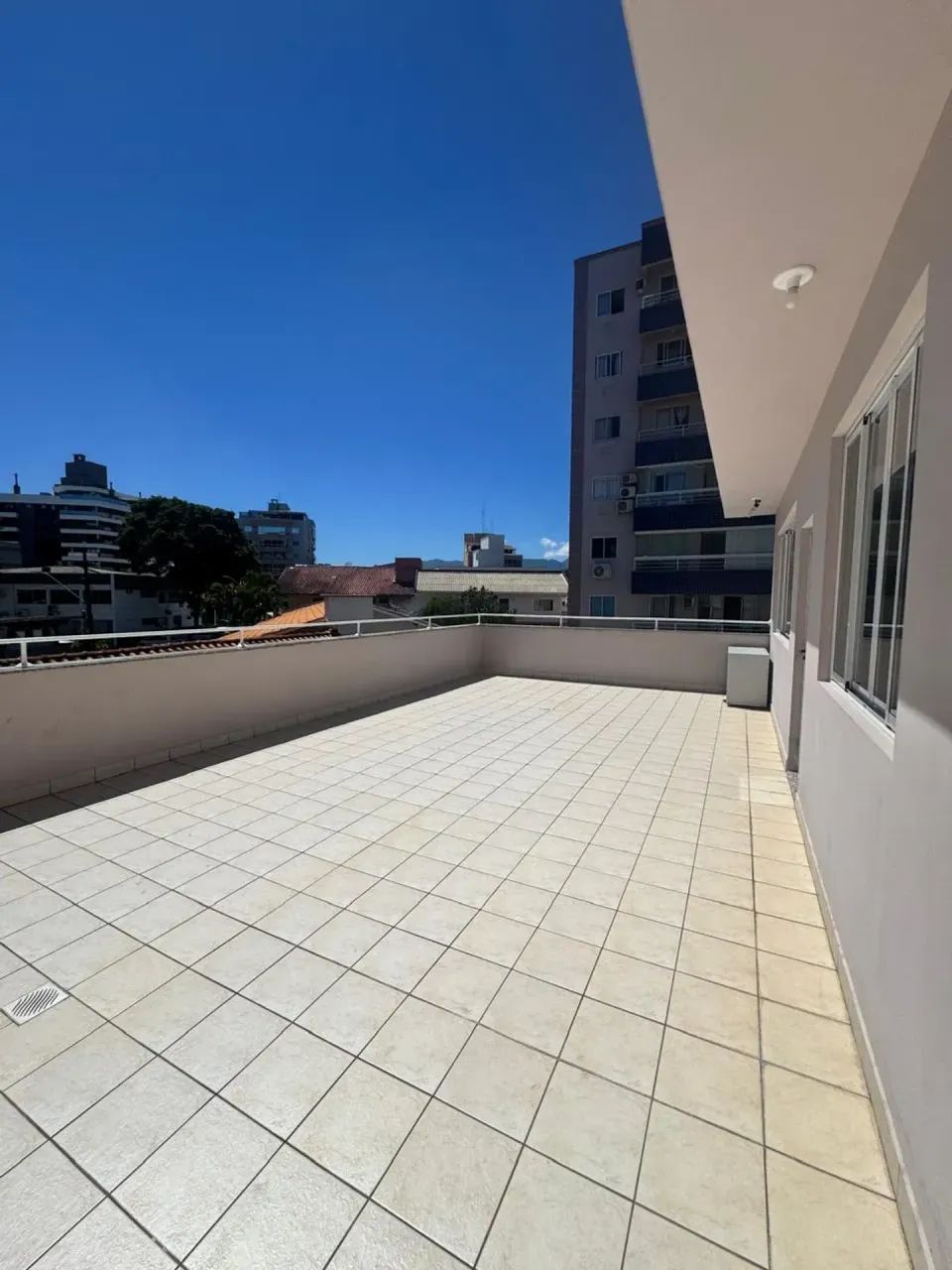 Apartamento no Centro de Santo Amaro Imperatriz! - Foto 3