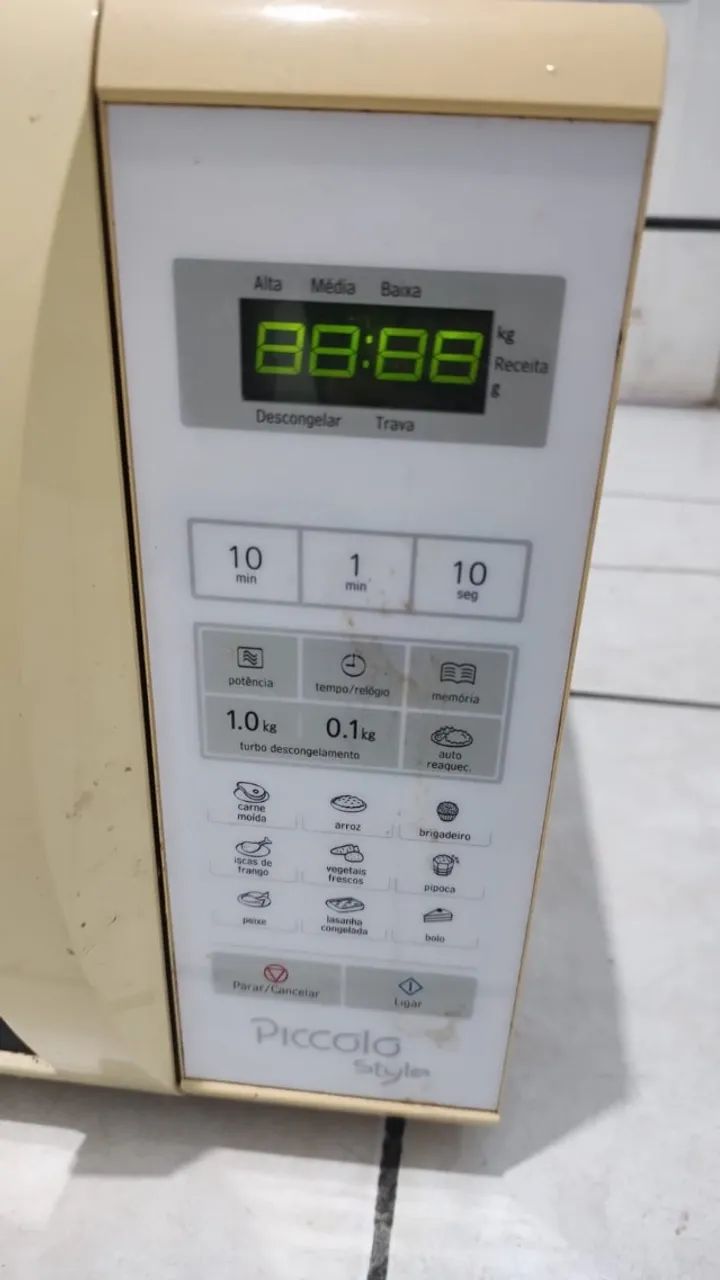O microondas Panasonic Piccolo Style 23 litros - Foto 3