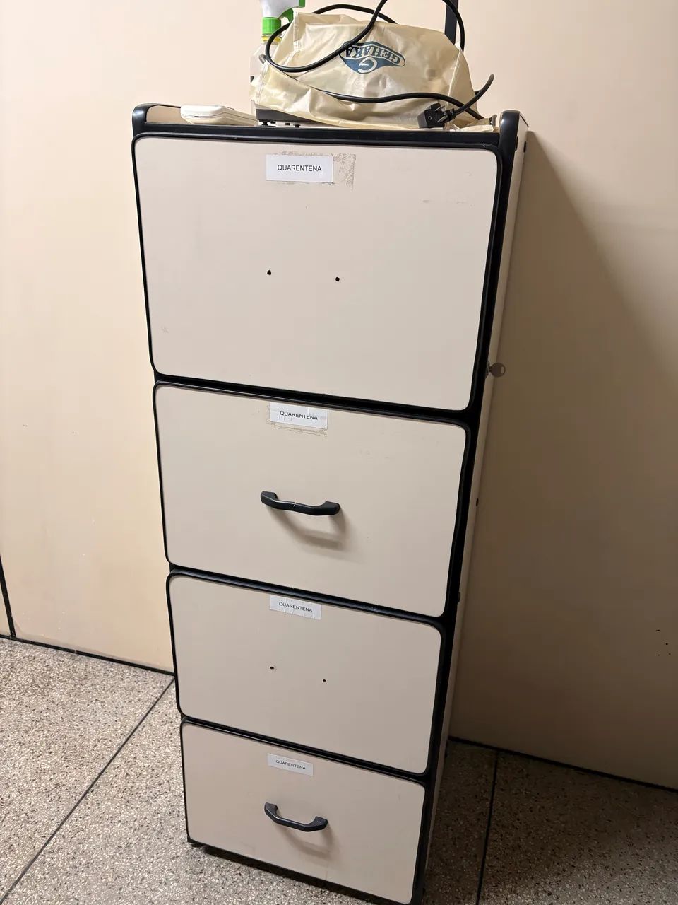 Gaveteiro escritório 