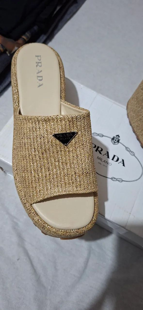 Tamanco Prada - Foto 2