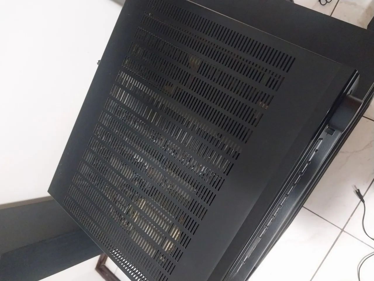 Receiver Denon AVR 2700 com saída para toca discos - Foto 3