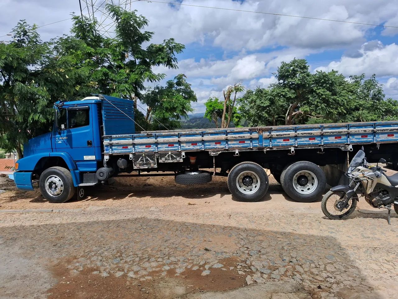 1620L  2008 excelente estado de conservação,