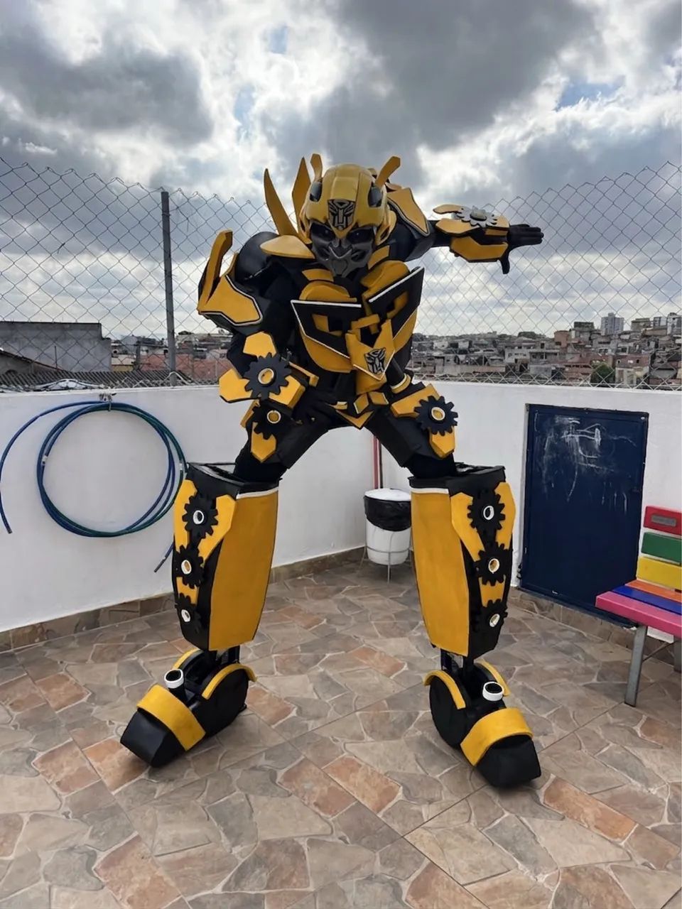 Robô Bumblebee para festas e eventos  - Foto 2