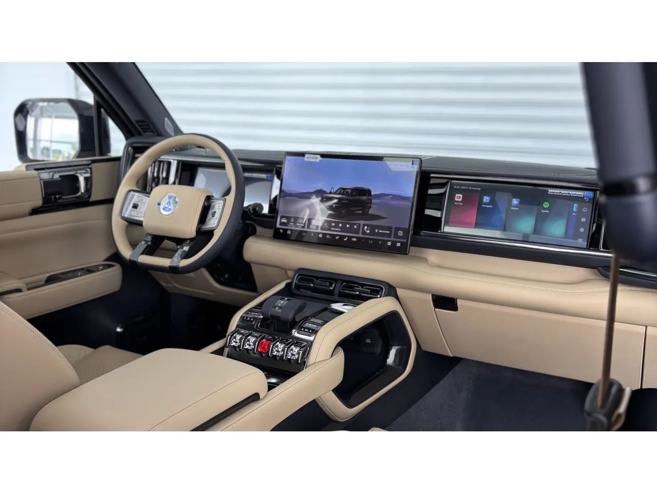 Denza B5 SUV híbrido plug-in, foto 12 de 14