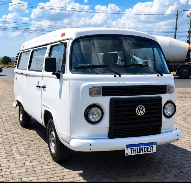 Volkswagen Kombi STANDARD 1.4 MI TOTAL FLEX 8V 2012