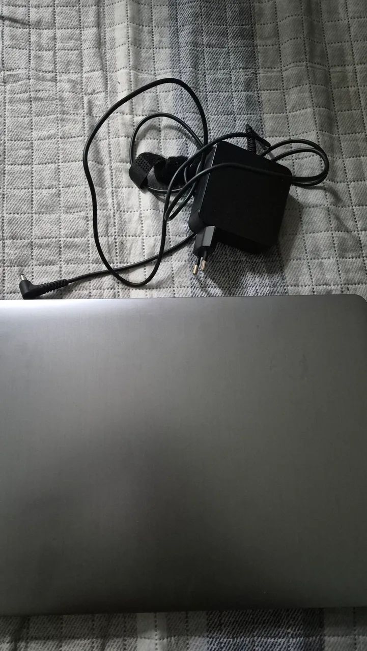 Notebook usado Lenovo - Foto 4