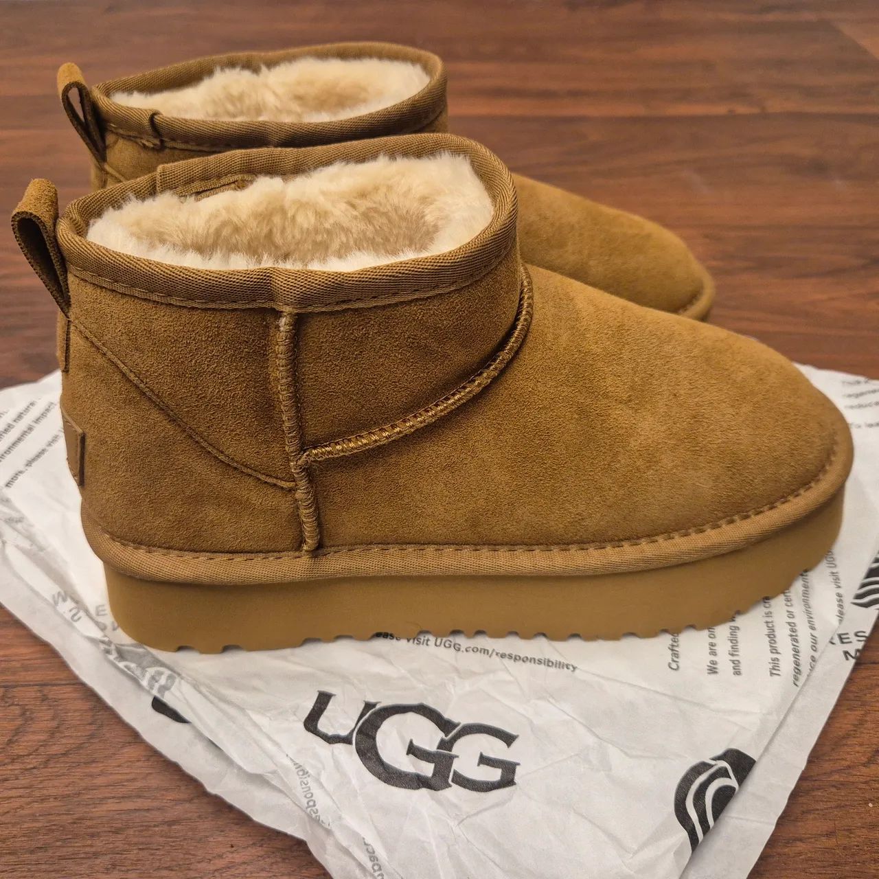 bota ugg classic ultra mini platform 37