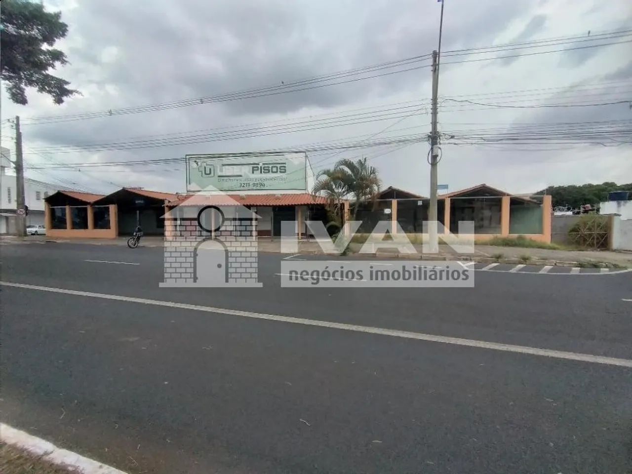 Loja comercial para locação no bairro Saraiva - Foto 2