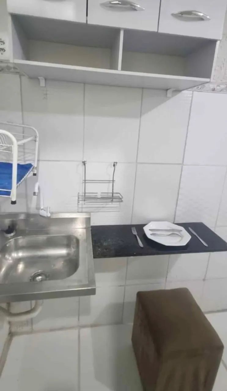 Kitnet mobiliada na Av Bezerra de Menezes.<br>