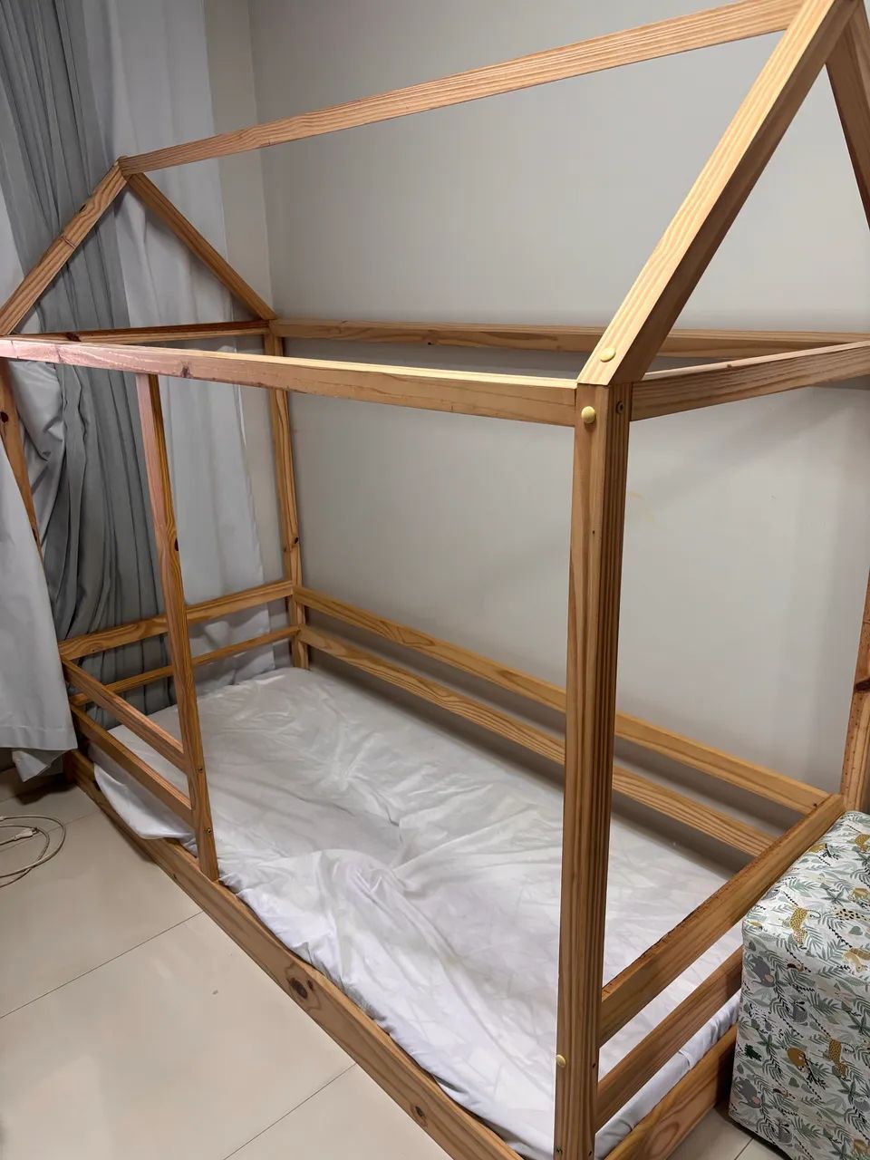 Cama montessoriana