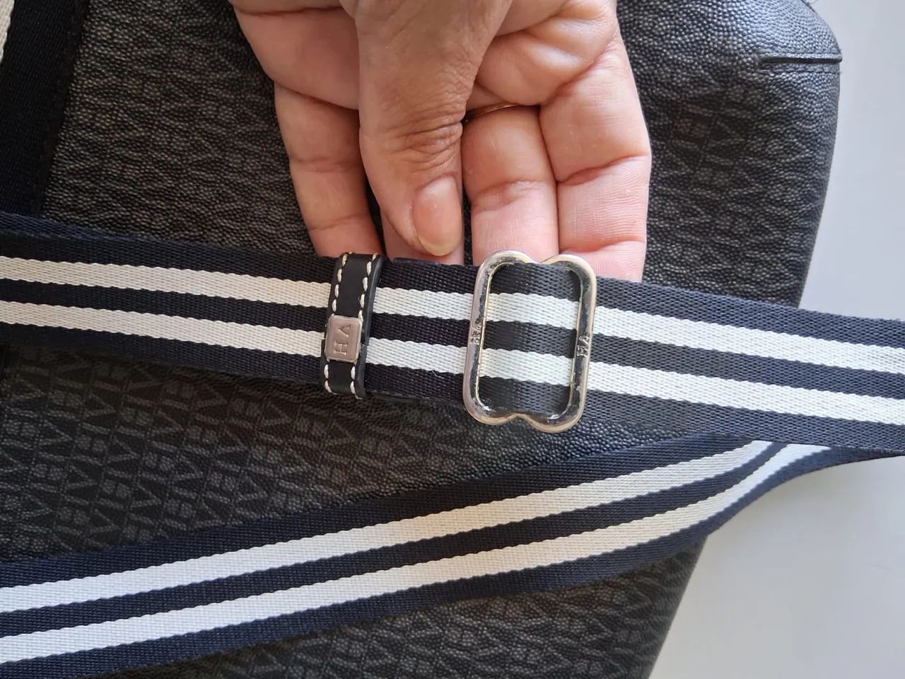 Bolsa Vítor Hugo - Foto 2