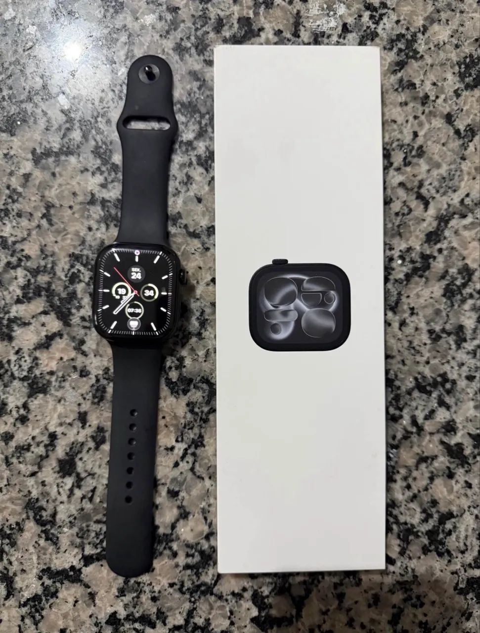 Apple Watch Series 11 GPS + Cellular Preto