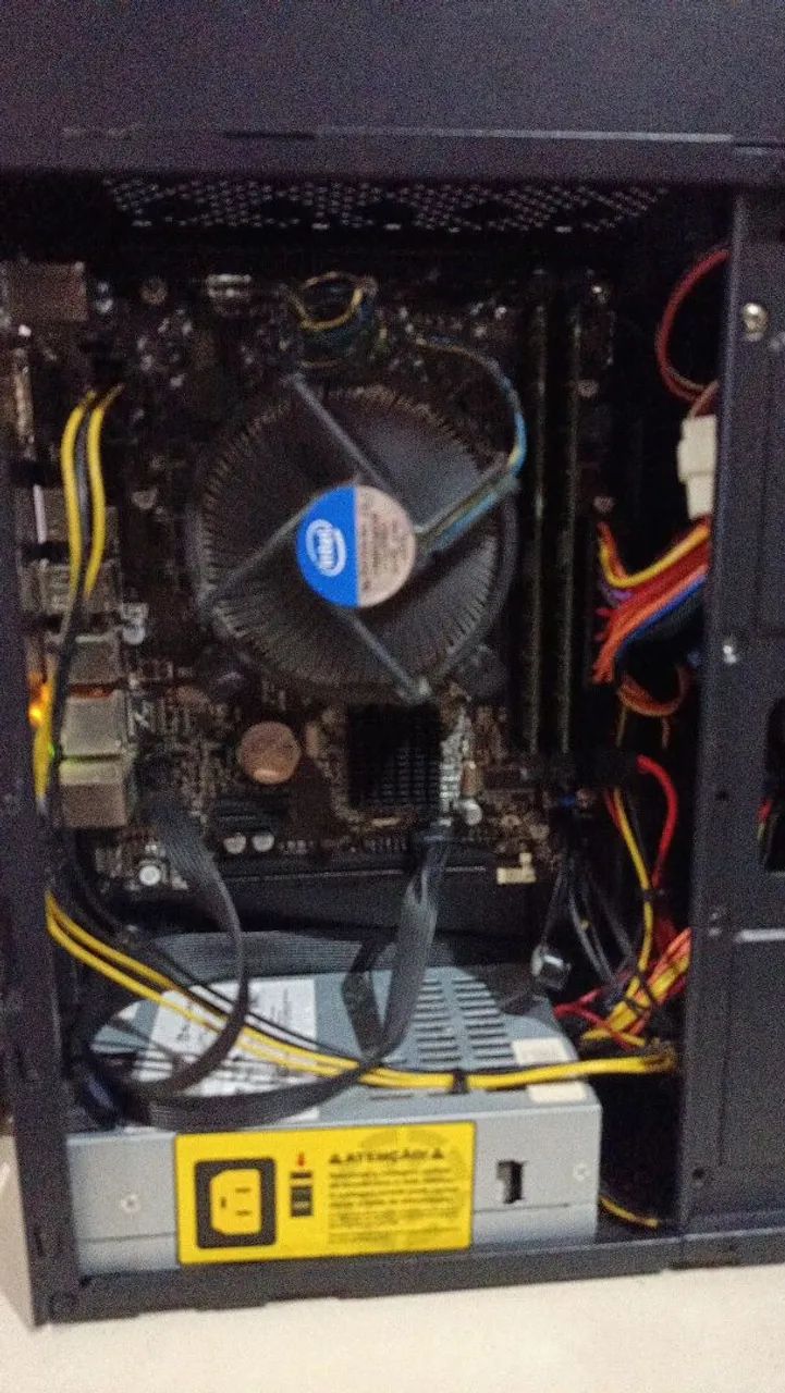 Gabinete i5 650 montado