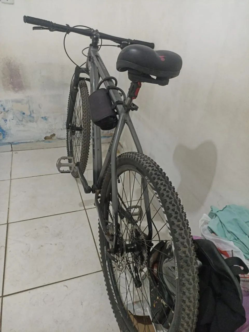 Vendo bicicleta Sutton 9v catraca shimano - Foto 3