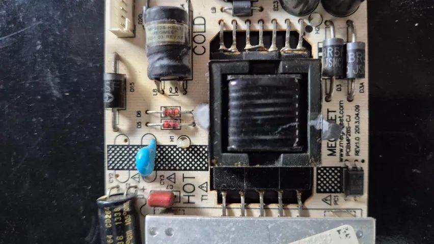 Placa fonte  da TV Philco PH28S63D - Foto 5
