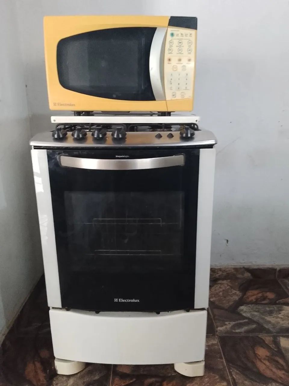 MICROONDAS E FOGÃO AUTOMÁTICO 350