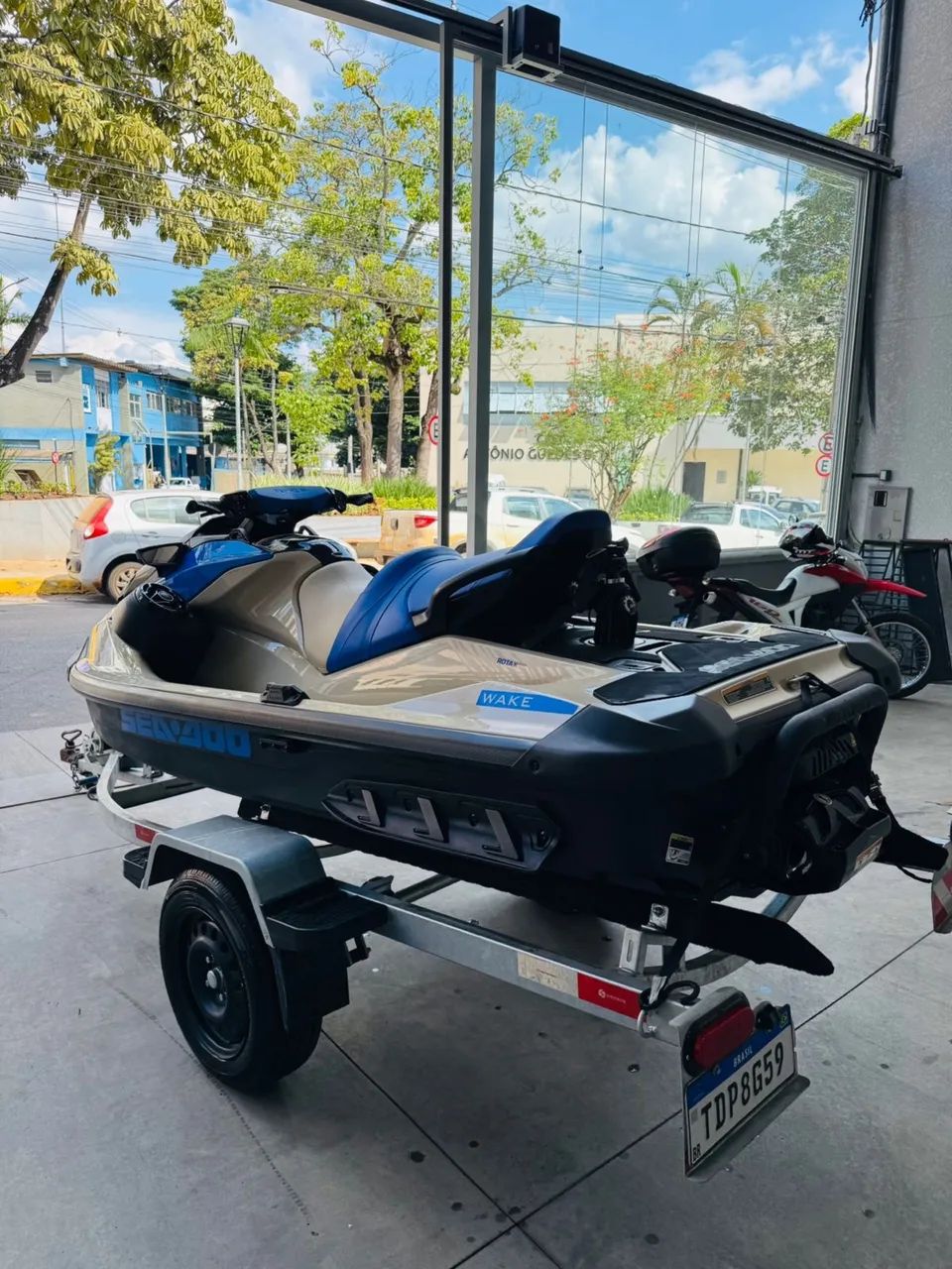 Jet Ski Sea-Doo Wake 170 2025 - Foto 2