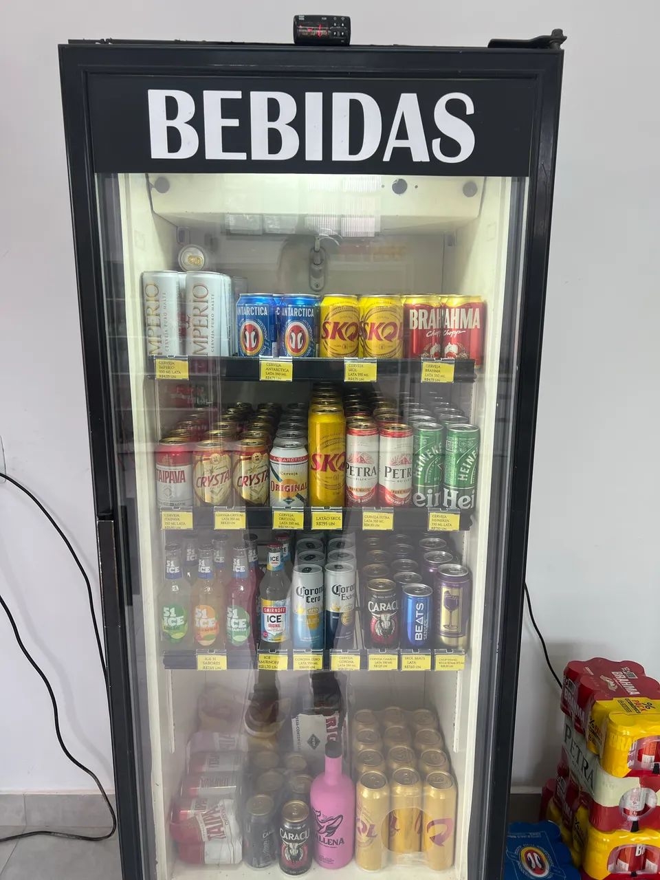 Geladeira expositora 