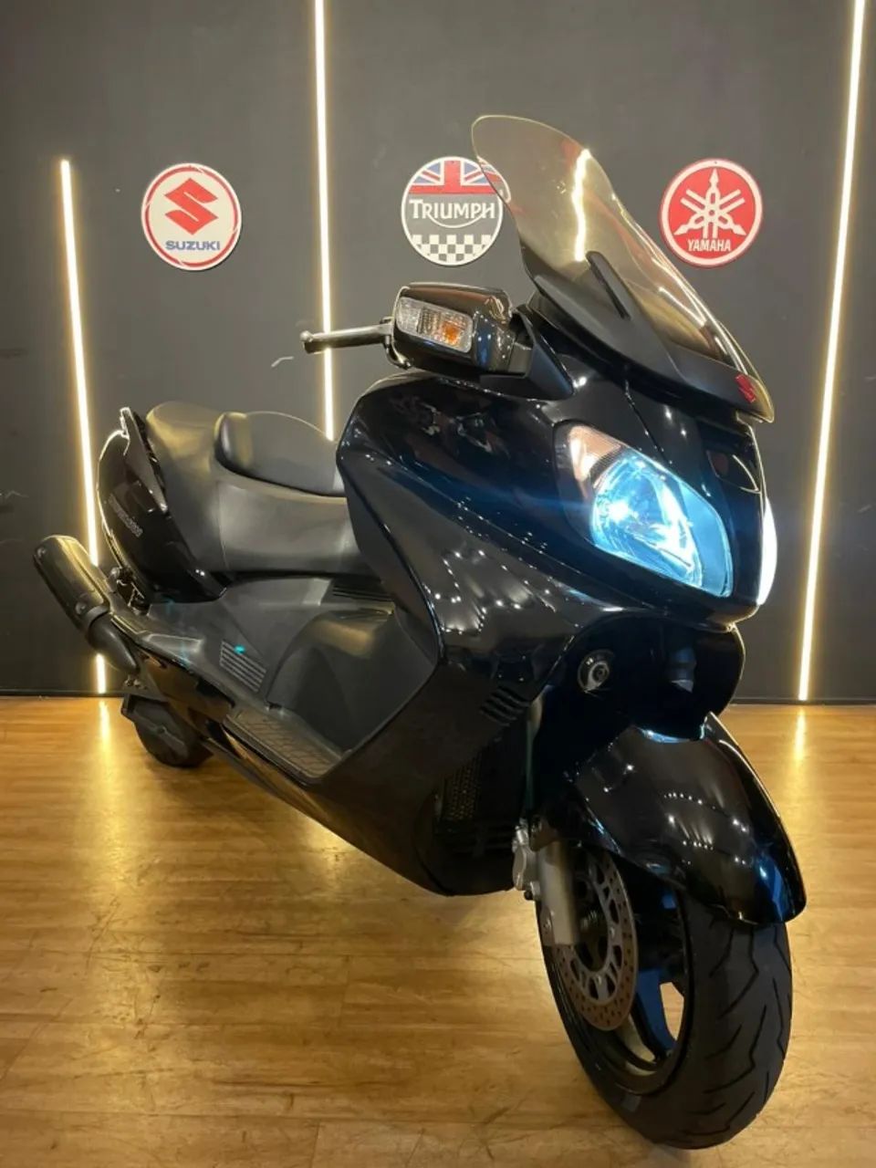 SUZUKI BURGMAN 650 2012