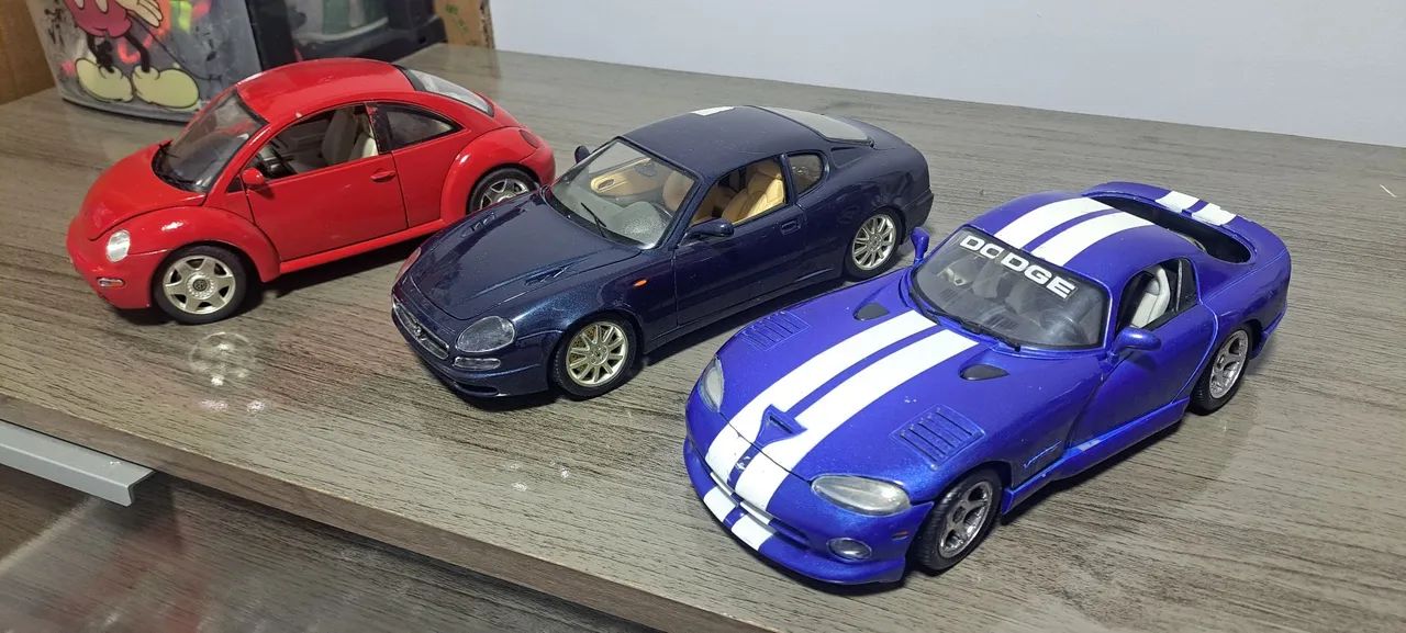 Carrinhos escala 1/18 - Foto 2