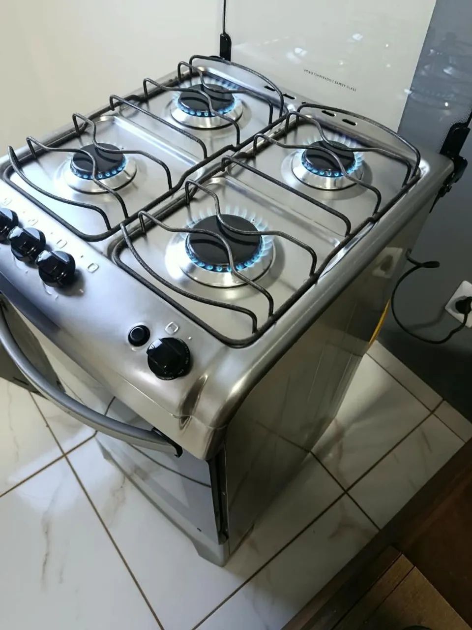 Fogão Electrolux acendimento automático funciona perfeitamente  - Foto 3