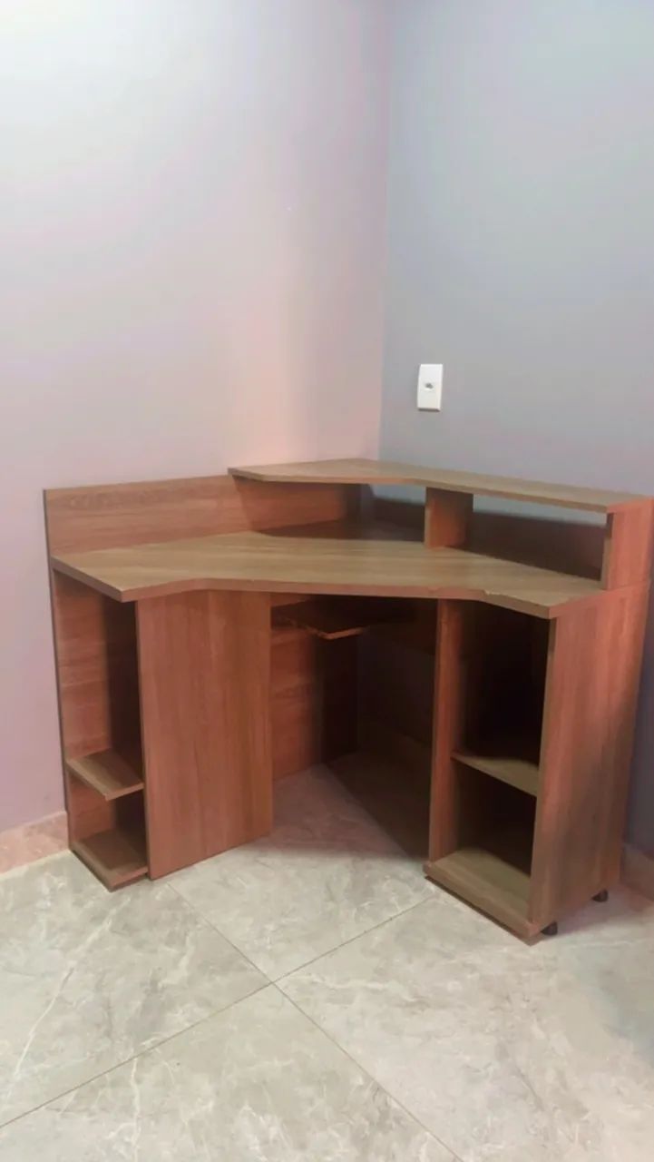 Rack (Mesa para computador) de canto