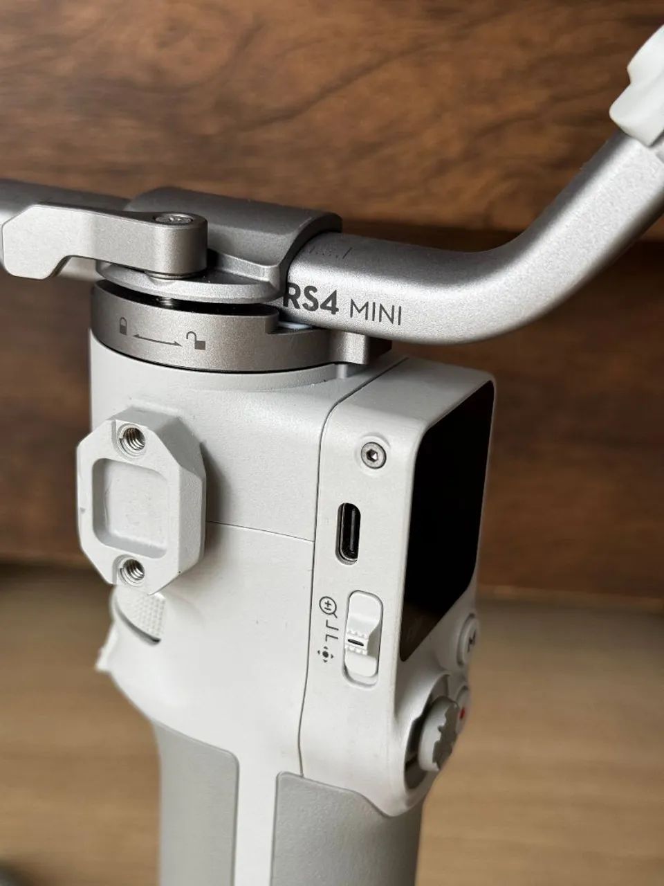 Estabilizador DJI RS 4 Mini - Foto 4