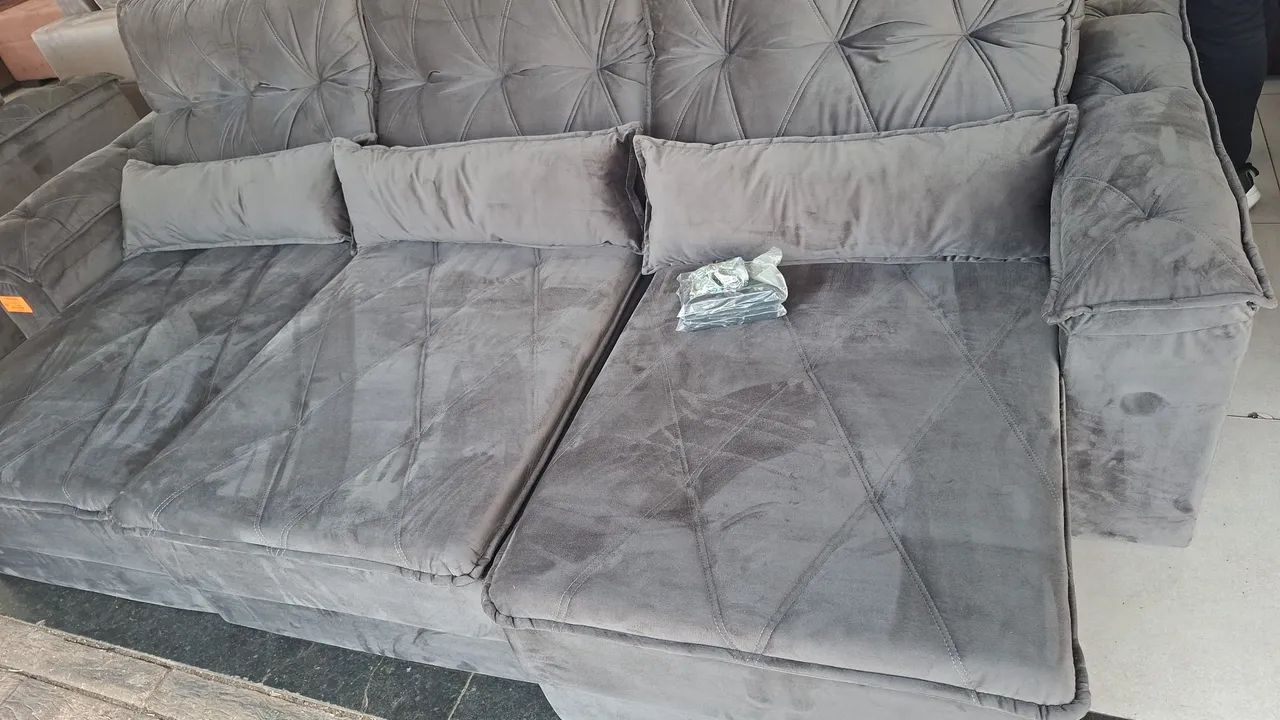 Sofá Retrátil 2,90 metros. 