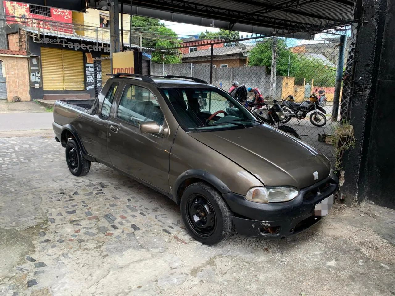 Fiat Strada Working 1.5 MPI 8V CS 2001