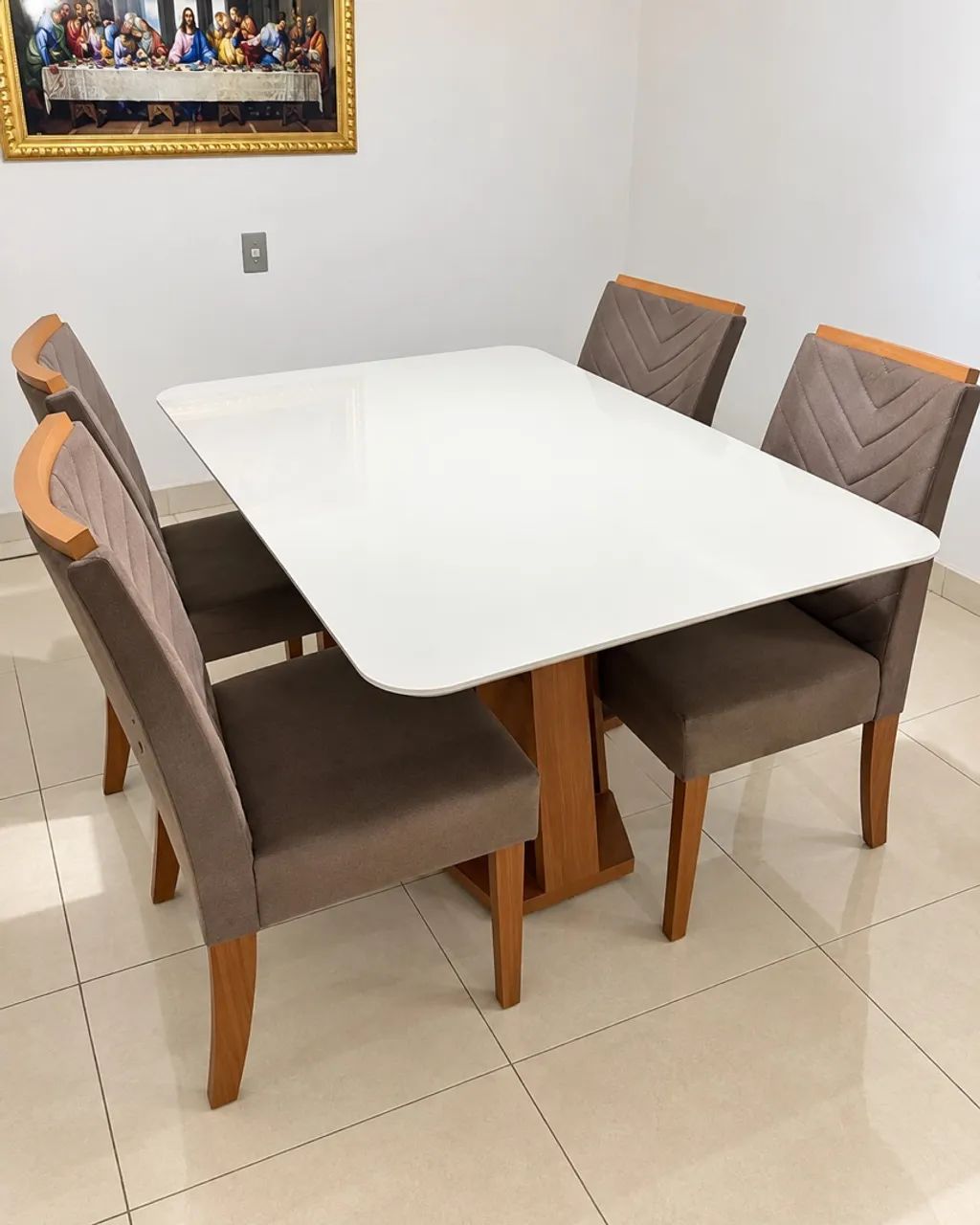Mesa de Jantar com 4 Cadeiras - Tampo de Vidro Branco